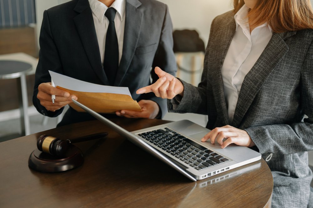 Handling a Divorce When One Spouse is in Jail: Legal Considerations in New Jersey